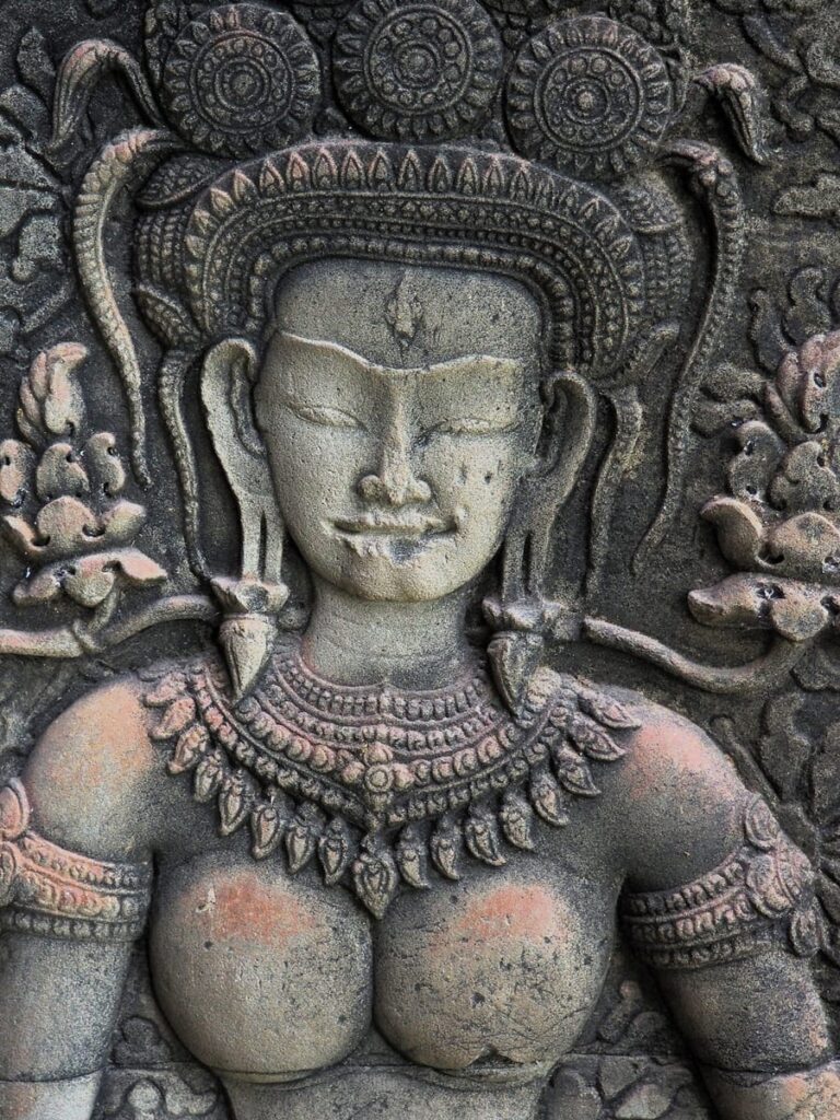 Angkor Wat - Kohti avaraa maailmaa