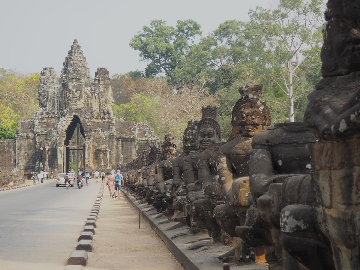Angkor Thom - Kohti avaraa maailmaa