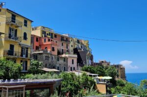 Corniglia – vuoren huipulla ja meren äärellä