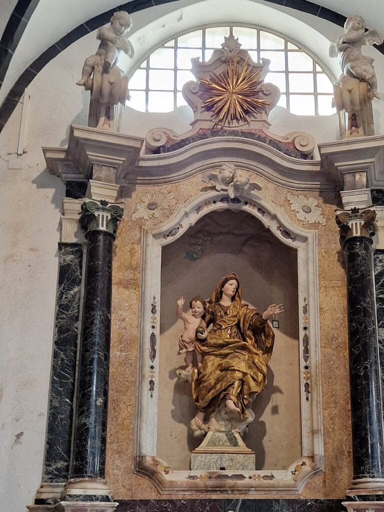 Chiesa di Sant’Andrea Apostolo Levanto - Kohti avaraa maailmaa