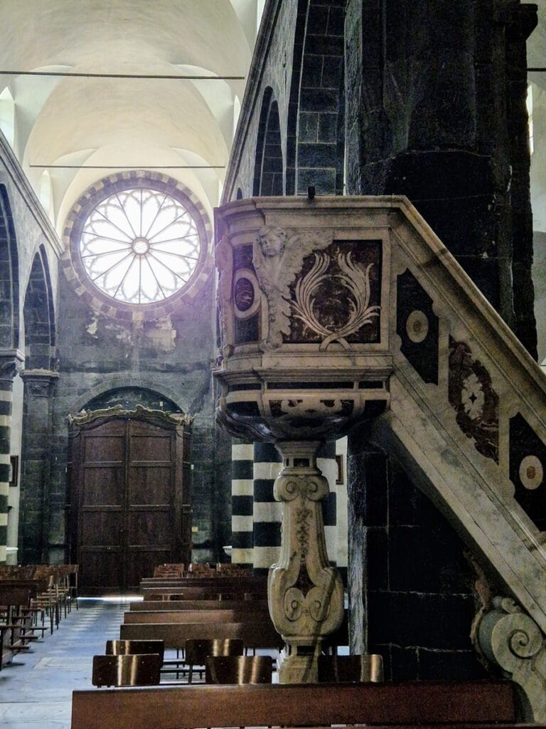 Chiesa di Sant’Andrea Apostolo Levanto - Kohti avaraa maailmaa