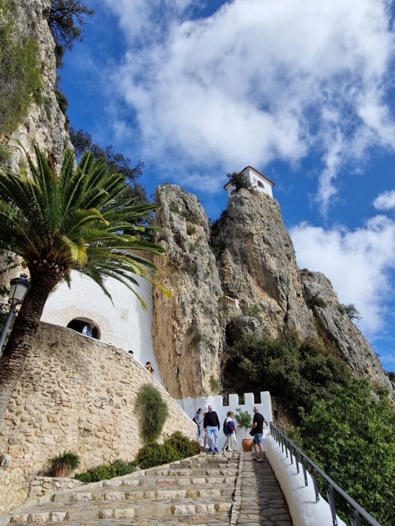 Guadalest - Kohti avaraa maailmaa