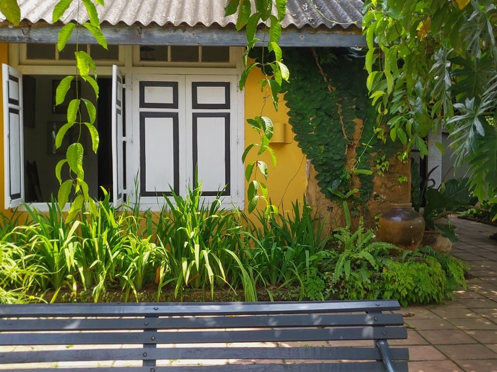 Brief Garden - Kohti avaraa maailmaa